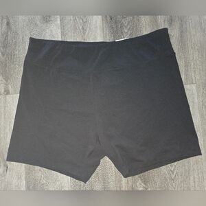 NWT Sonoma Women's Black Bike Shorts With Stretch, Size 4x